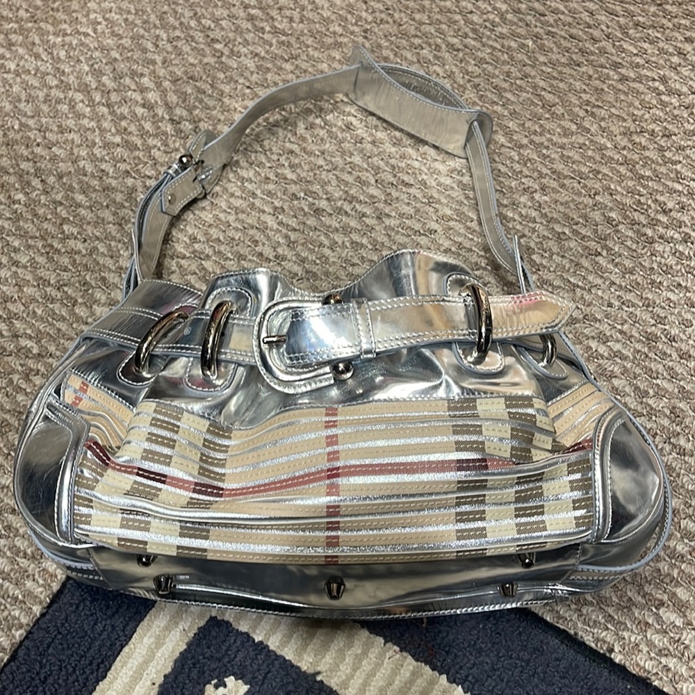 Burberry Silver/Checked Authentic Bucket Bag Med.